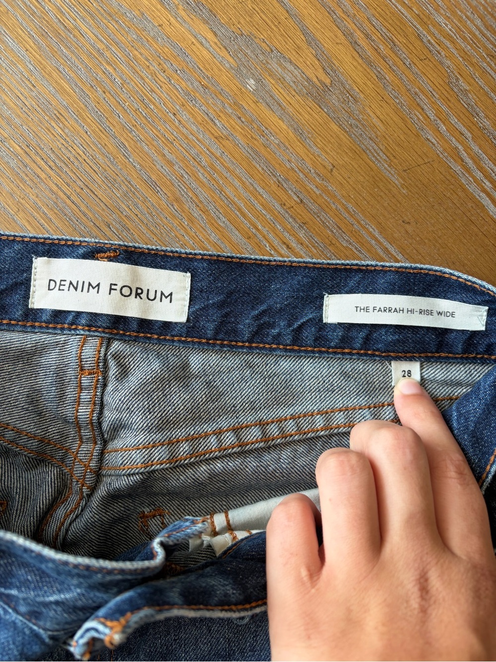 Aritzia Denim Forum Farrah Hi-Rise Wide Leg Jeans 28 Dark Wash 100% Cotton - Picture 4 of 9